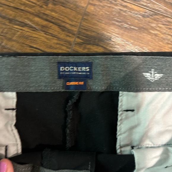 Dockers Work Day Khakis Classic Fit - Picture 2 of 5